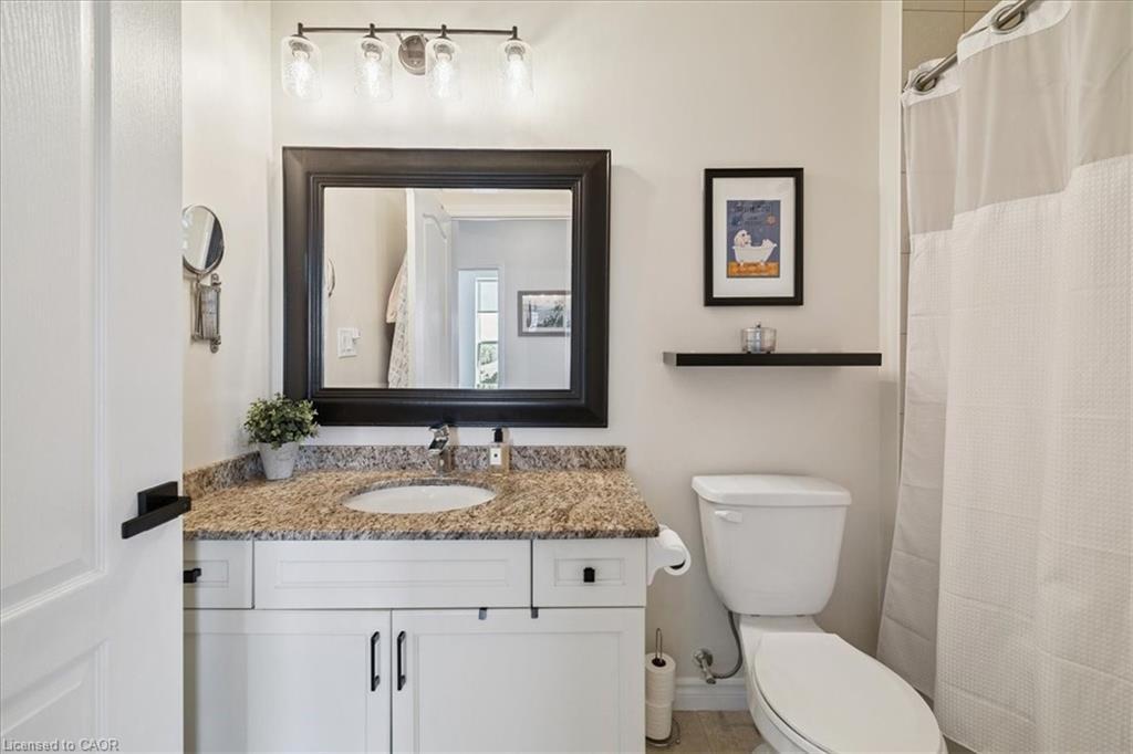 501-34 Plains Road E, Burlington, ON - Indoor Photo Showing Bathroom