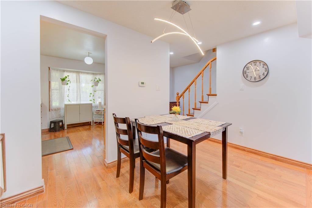 A-307 Northlake Drive, Waterloo, ON - Indoor Photo Showing Dining Room