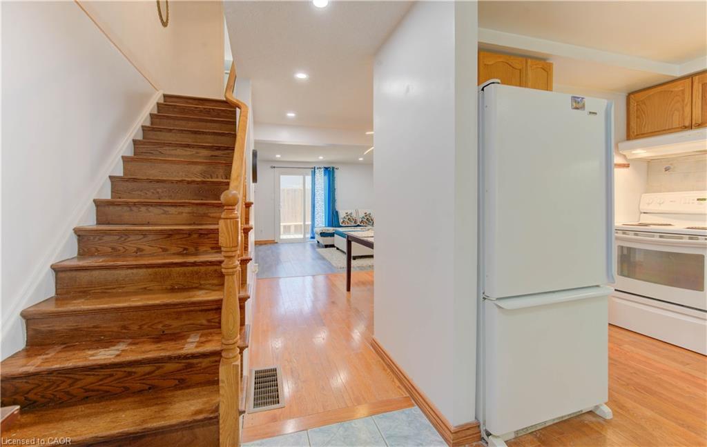 A-307 Northlake Drive, Waterloo, ON - Indoor Photo Showing Kitchen