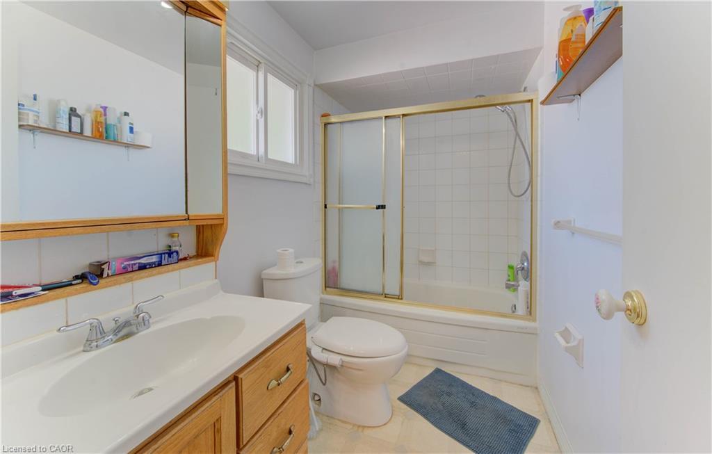 A-307 Northlake Drive, Waterloo, ON - Indoor Photo Showing Bathroom