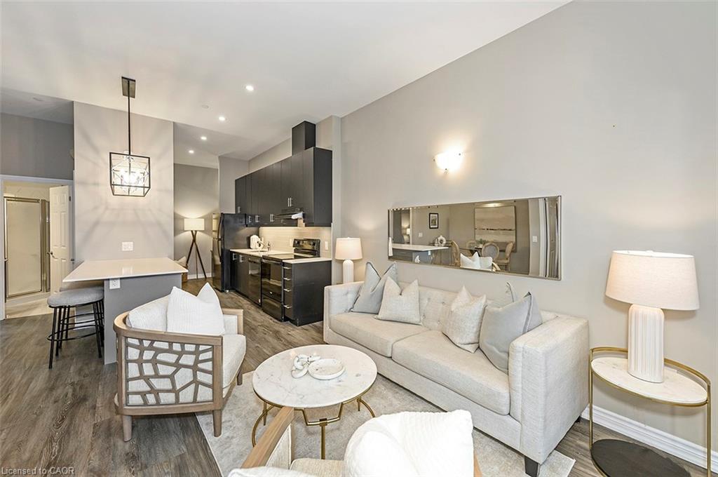 1101-716 Main Street E, Milton, ON - Indoor Photo Showing Living Room