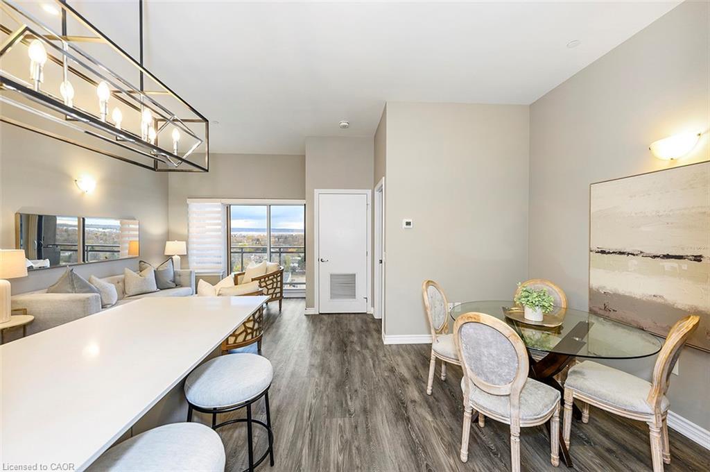 1101-716 Main Street E, Milton, ON - Indoor Photo Showing Dining Room