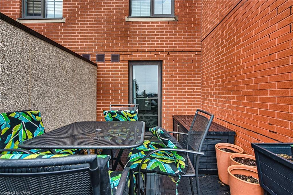 401-47 Caroline Street N, Hamilton, ON - Outdoor With Exterior