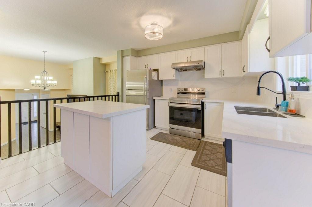 199 Cranbrook Street, Kitchener, ON - Indoor Photo Showing Kitchen With Double Sink