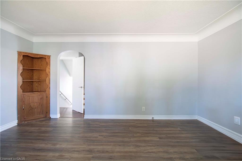22 Nancy Street, Hamilton, ON - Indoor Photo Showing Other Room