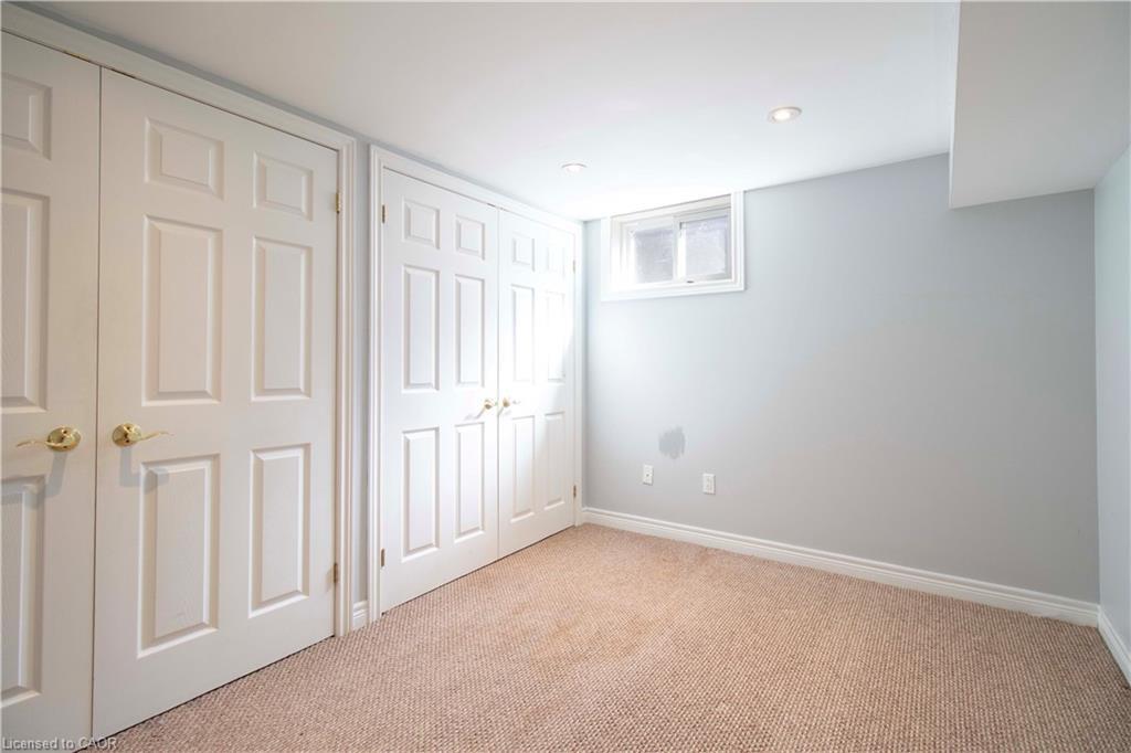 22 Nancy Street, Hamilton, ON - Indoor Photo Showing Other Room