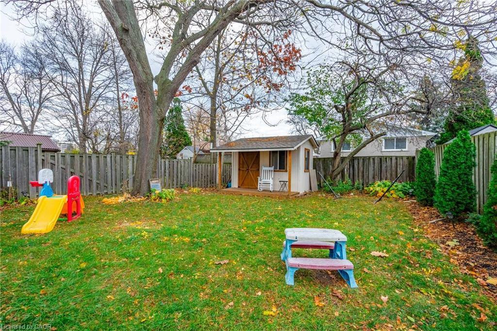 38 Golden Orchard Drive, Hamilton, ON - Outdoor With Backyard