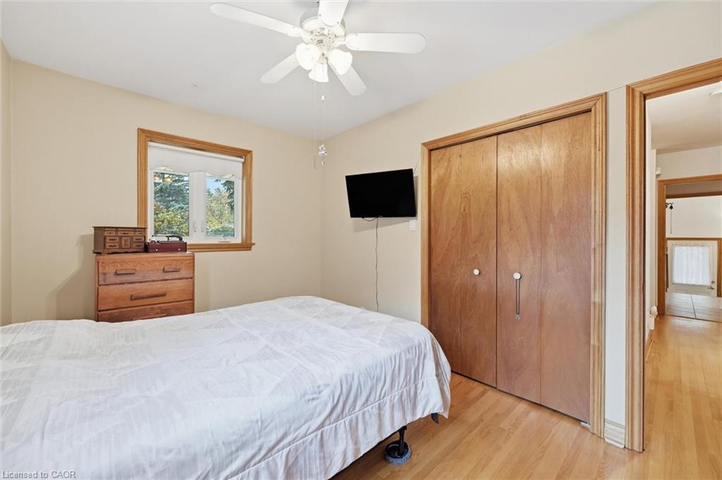 237 Mohawk Road, Oakville, ON - Indoor Photo Showing Bedroom