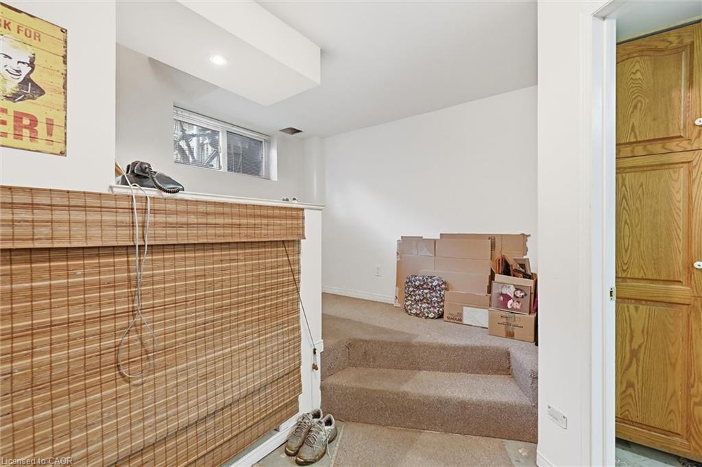 237 Mohawk Road, Oakville, ON - Indoor Photo Showing Other Room