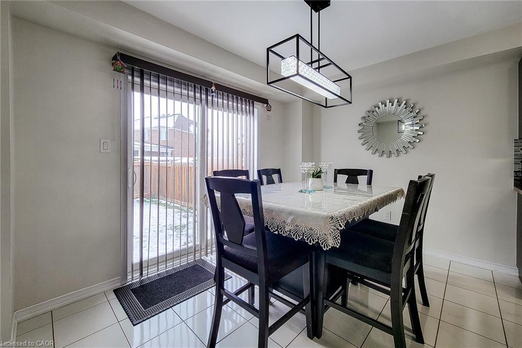 36 Cheevers Road, Brantford, ON - Indoor Photo Showing Dining Room