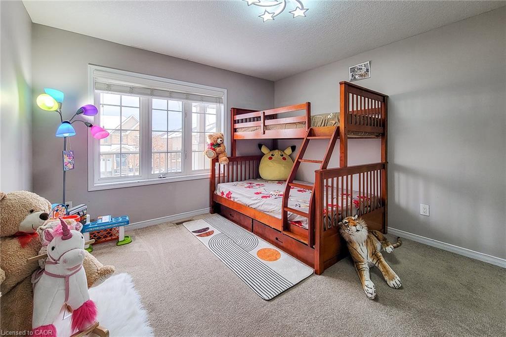 36 Cheevers Road, Brantford, ON - Indoor Photo Showing Bedroom