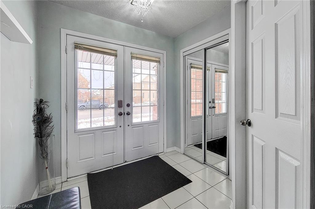 36 Cheevers Road, Brantford, ON - Indoor Photo Showing Other Room