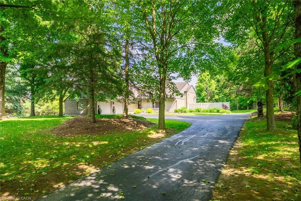 2038 15 Side Road, Milton, ON - Outdoor