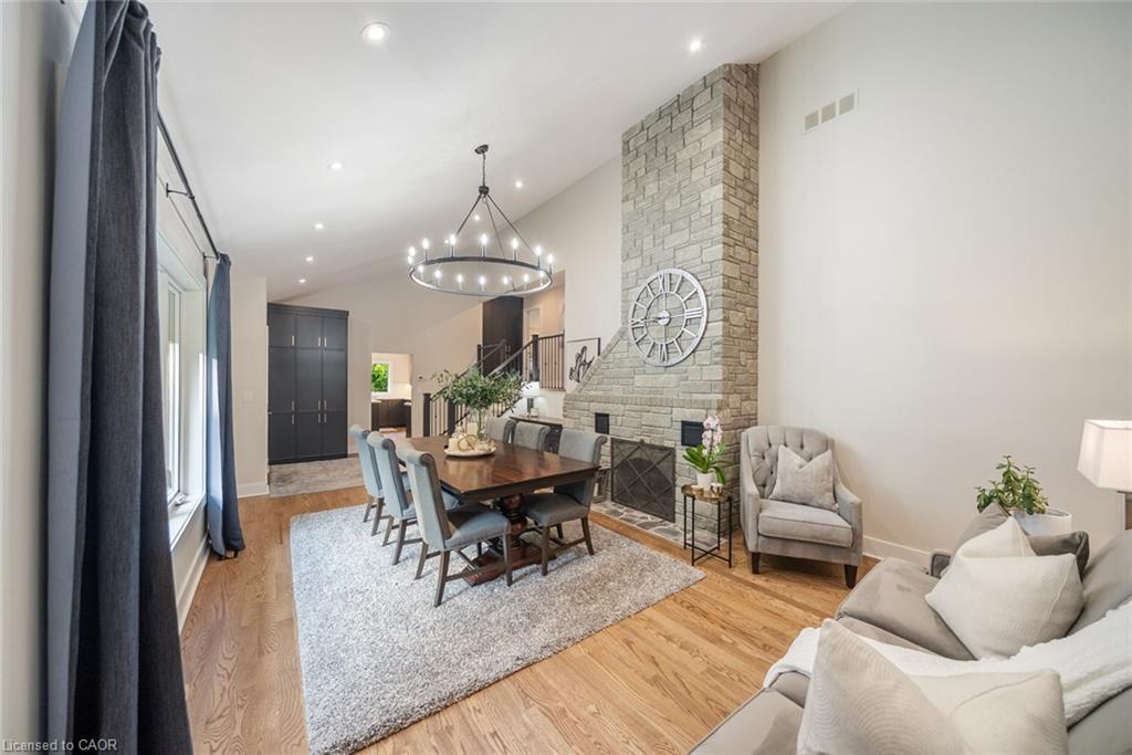 2038 15 Side Road, Milton, ON - Indoor