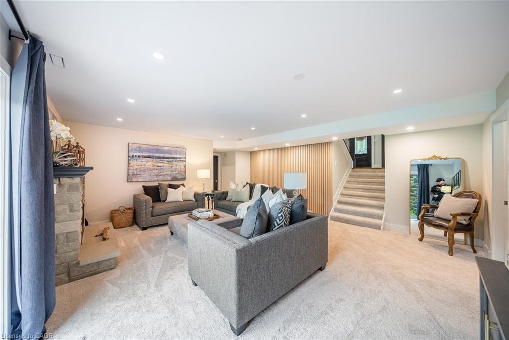 2038 15 Side Road, Milton, ON - Indoor