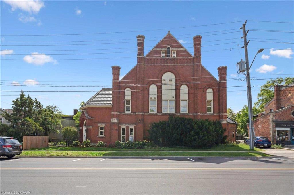 204-200 Woolwich Street, Guelph, ON - Outdoor