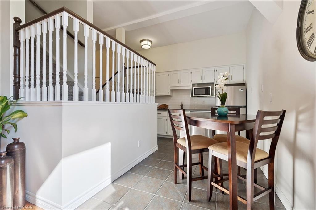 204-200 Woolwich Street, Guelph, ON - Indoor