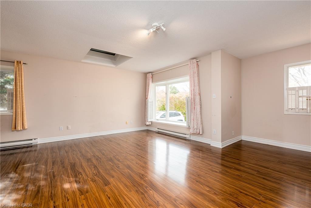 1242 Rebecca Street, Oakville, ON - Indoor Photo Showing Other Room