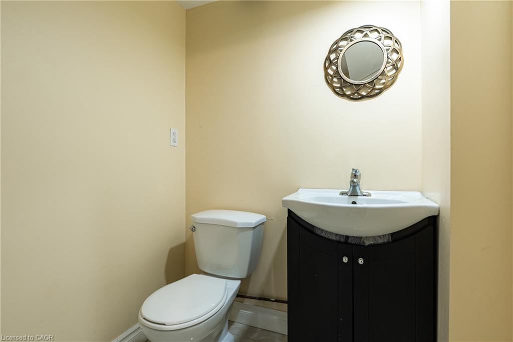 1242 Rebecca Street, Oakville, ON - Indoor Photo Showing Bathroom