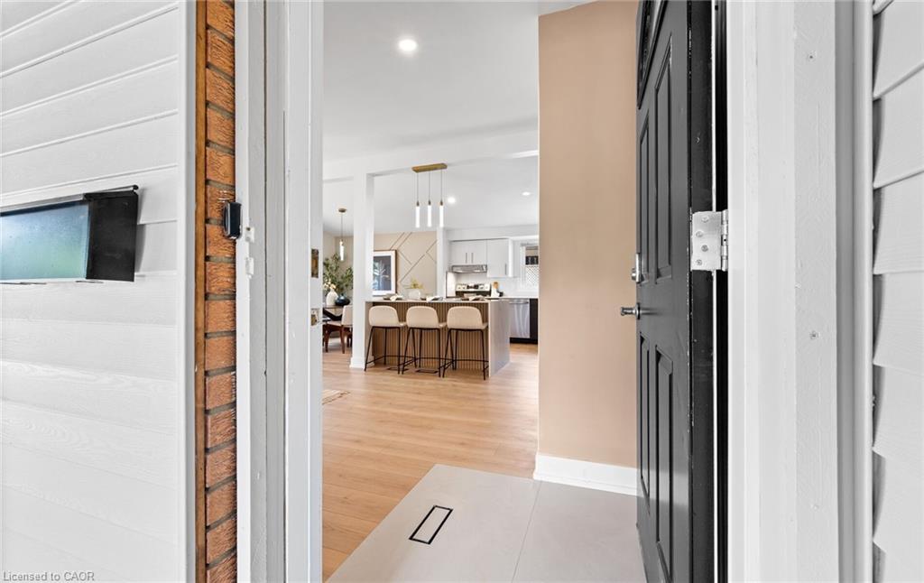 105 Lilacside Drive, Hamilton, ON - Indoor