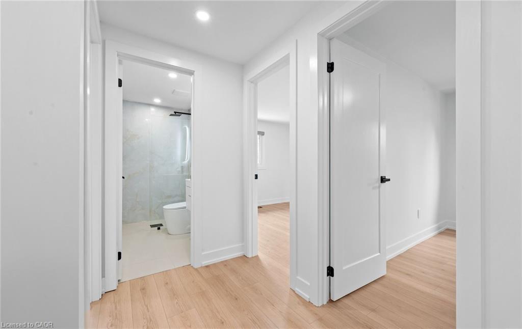 105 Lilacside Drive, Hamilton, ON - Indoor Photo Showing Other Room