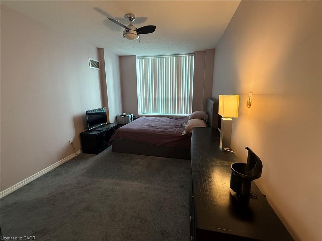 104-4889 Kimbermount Avenue, Mississauga, ON - Indoor Photo Showing Bedroom