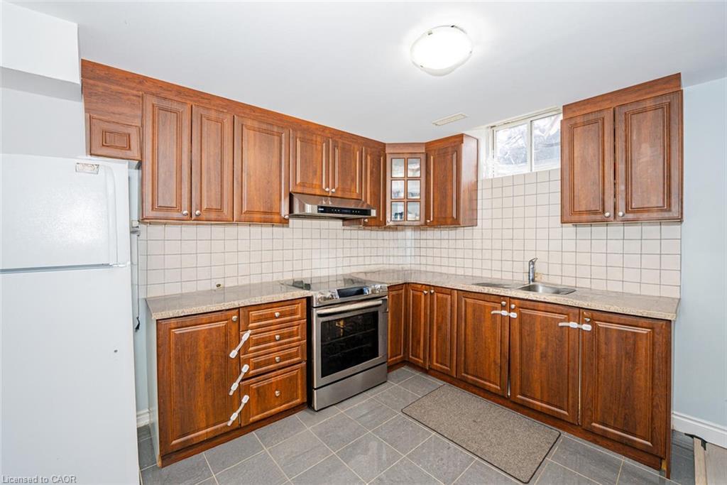 20 Binnery Drive, Brampton, ON - Indoor Photo Showing Kitchen