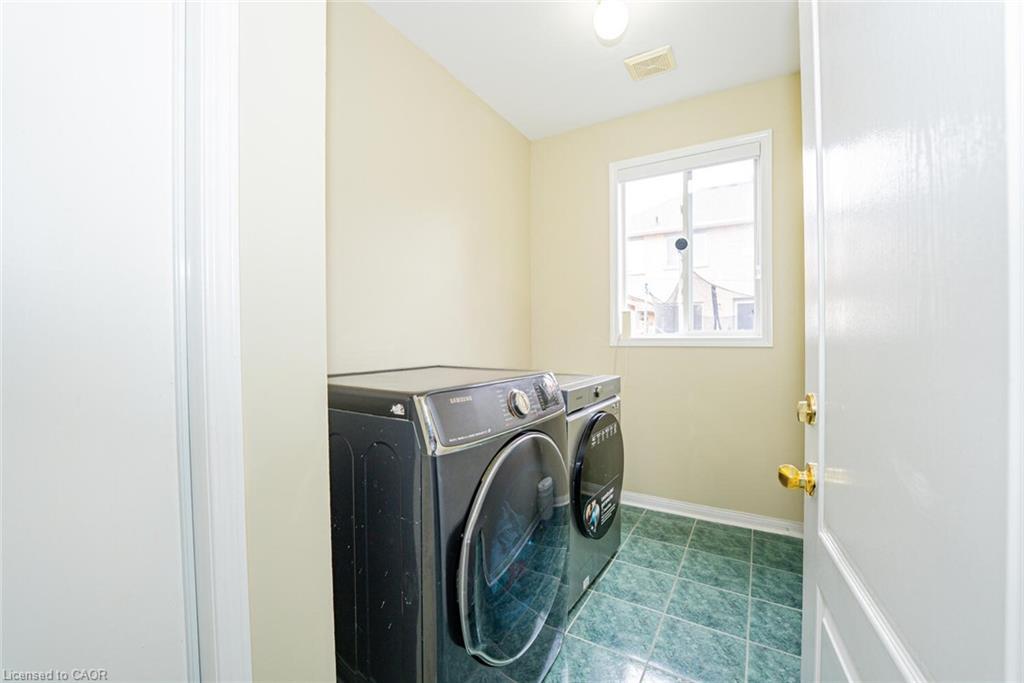 20 Binnery Drive, Brampton, ON - Indoor Photo Showing Laundry Room