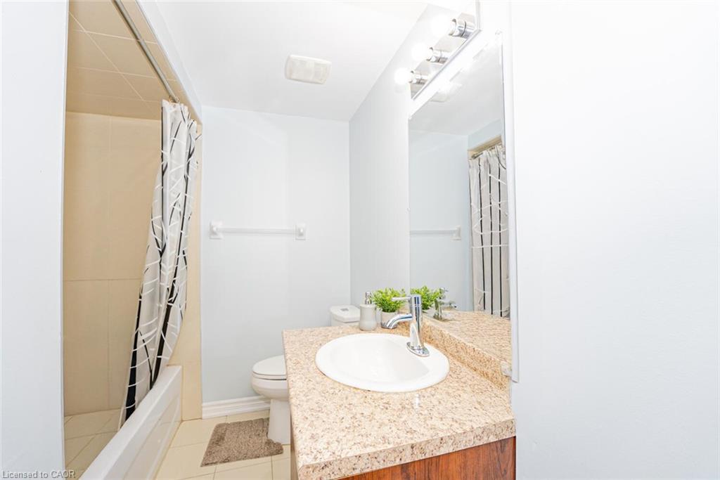 20 Binnery Drive, Brampton, ON - Indoor Photo Showing Bathroom