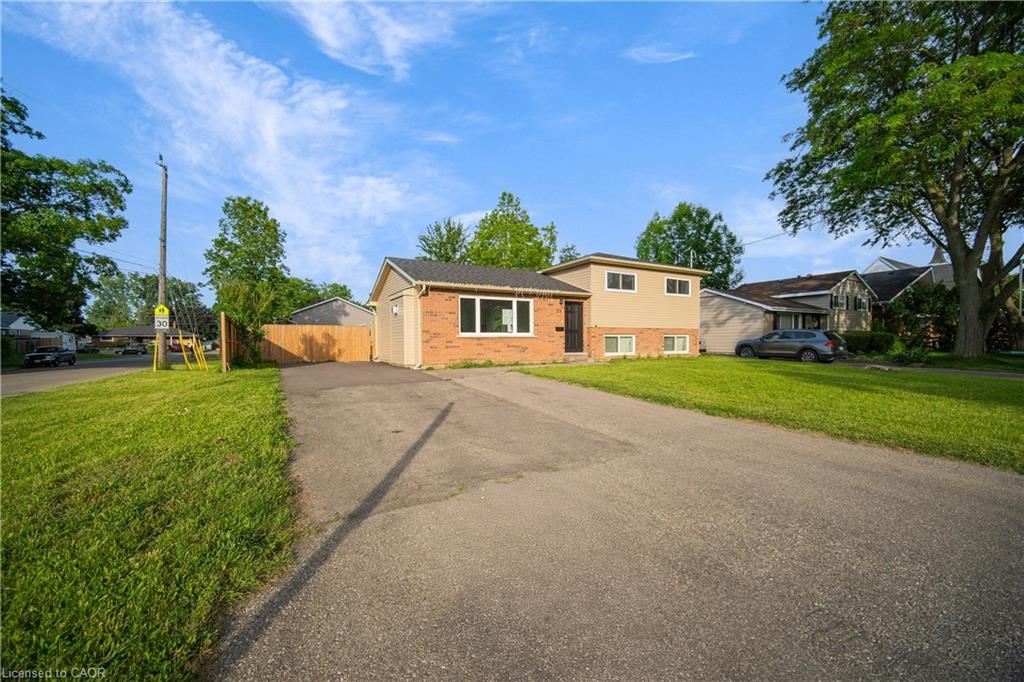 25 Patterson Avenue, Brantford, ON - Outdoor
