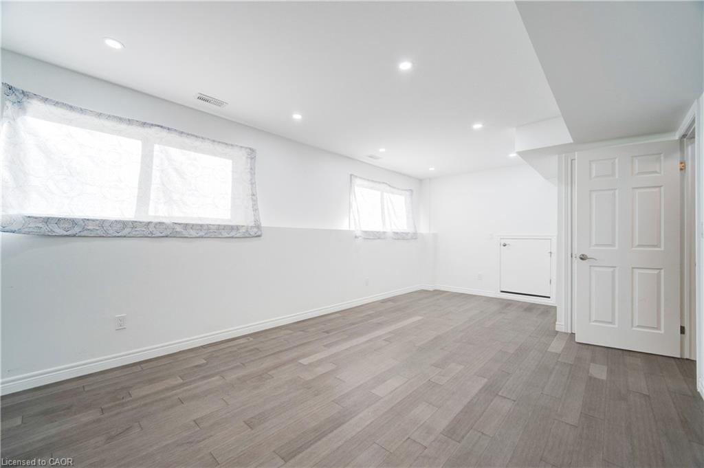 25 Patterson Avenue, Brantford, ON - Indoor Photo Showing Other Room