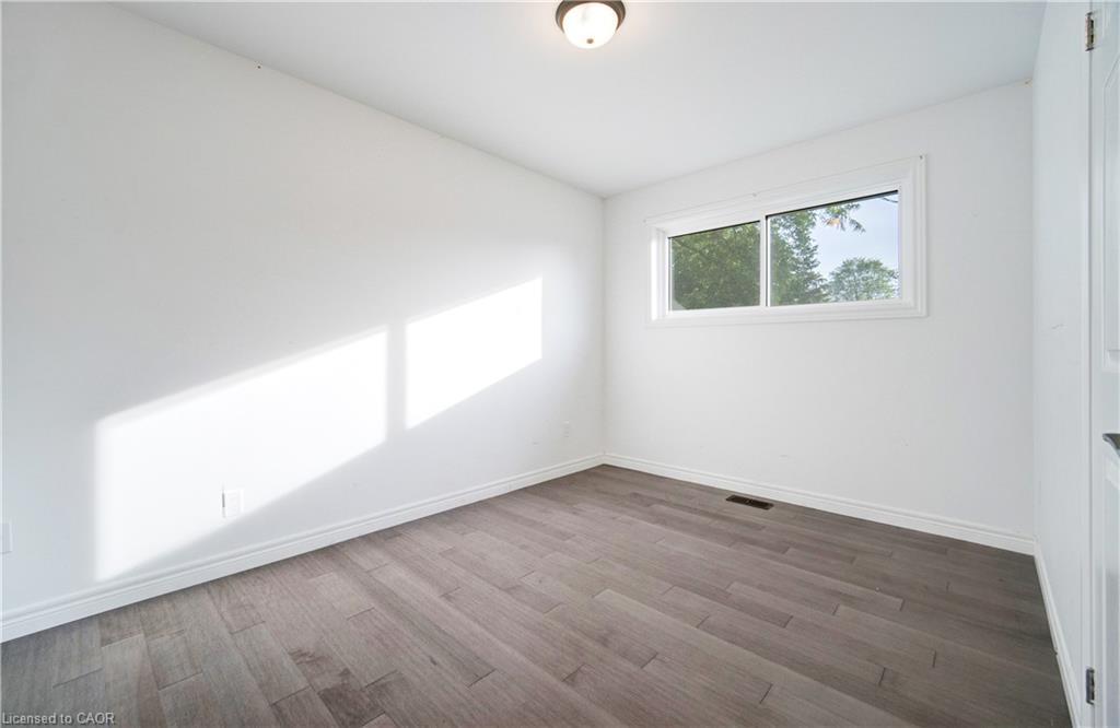 25 Patterson Avenue, Brantford, ON - Indoor Photo Showing Other Room