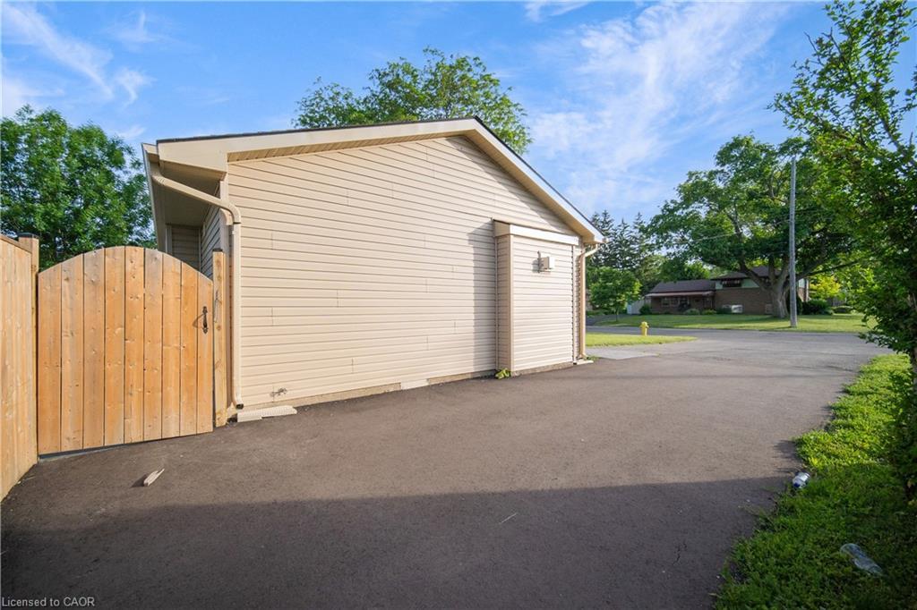 25 Patterson Avenue, Brantford, ON - Outdoor With Exterior