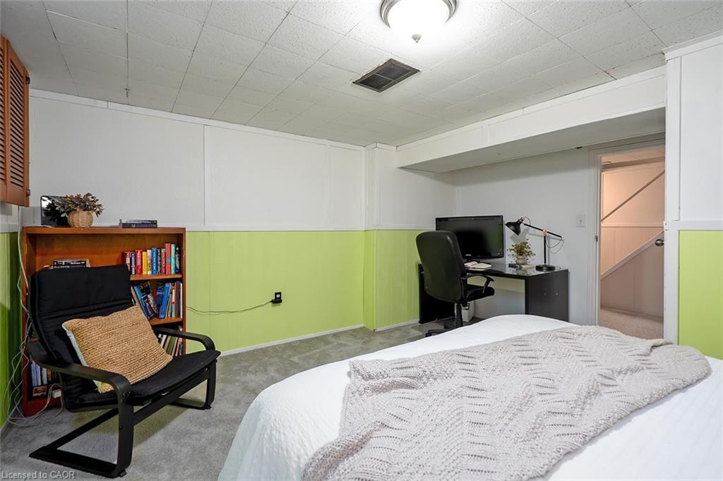 177 Lavina Crescent, Hamilton, ON - Indoor Photo Showing Bedroom