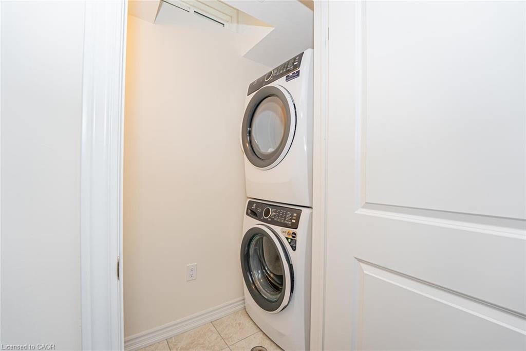 09-68 First Street, Orangeville, ON - Indoor Photo Showing Laundry Room
