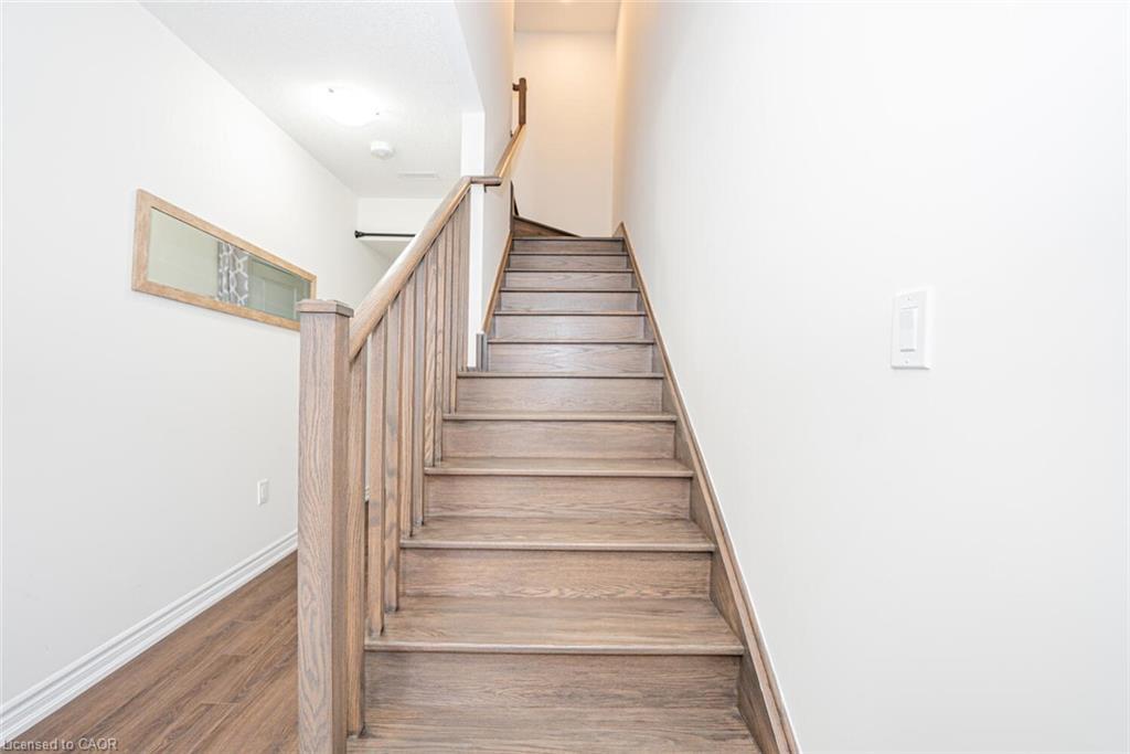 09-68 First Street, Orangeville, ON - Indoor Photo Showing Other Room