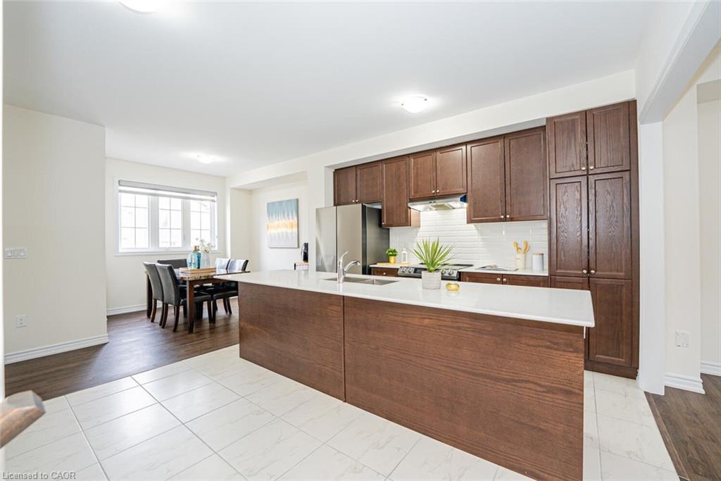 09-68 First Street, Orangeville, ON - Indoor Photo Showing Kitchen