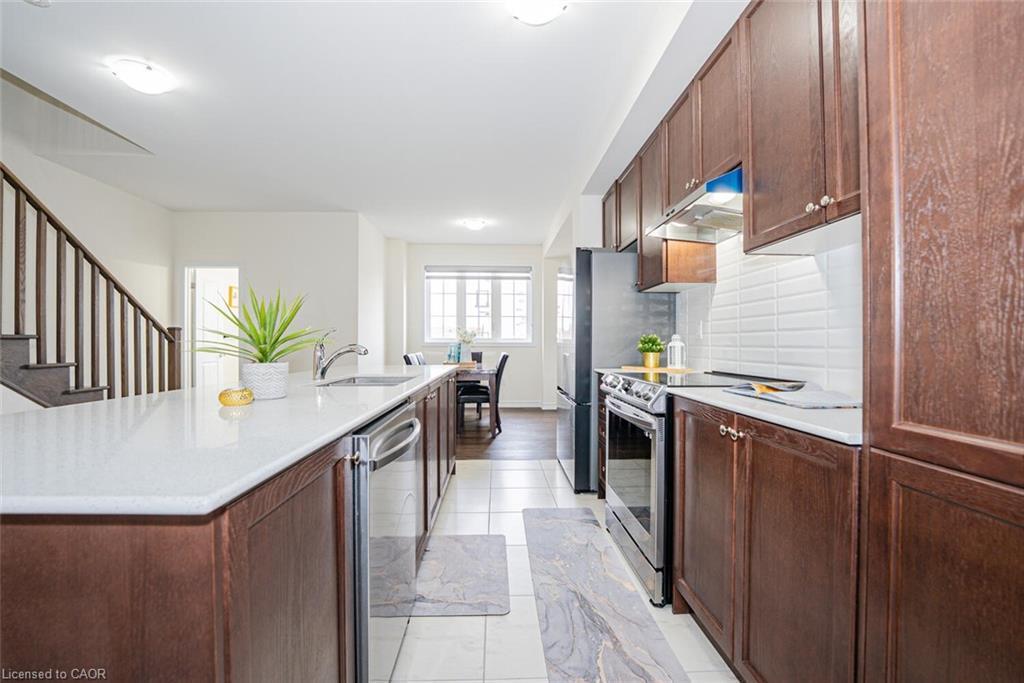 09-68 First Street, Orangeville, ON - Indoor Photo Showing Kitchen