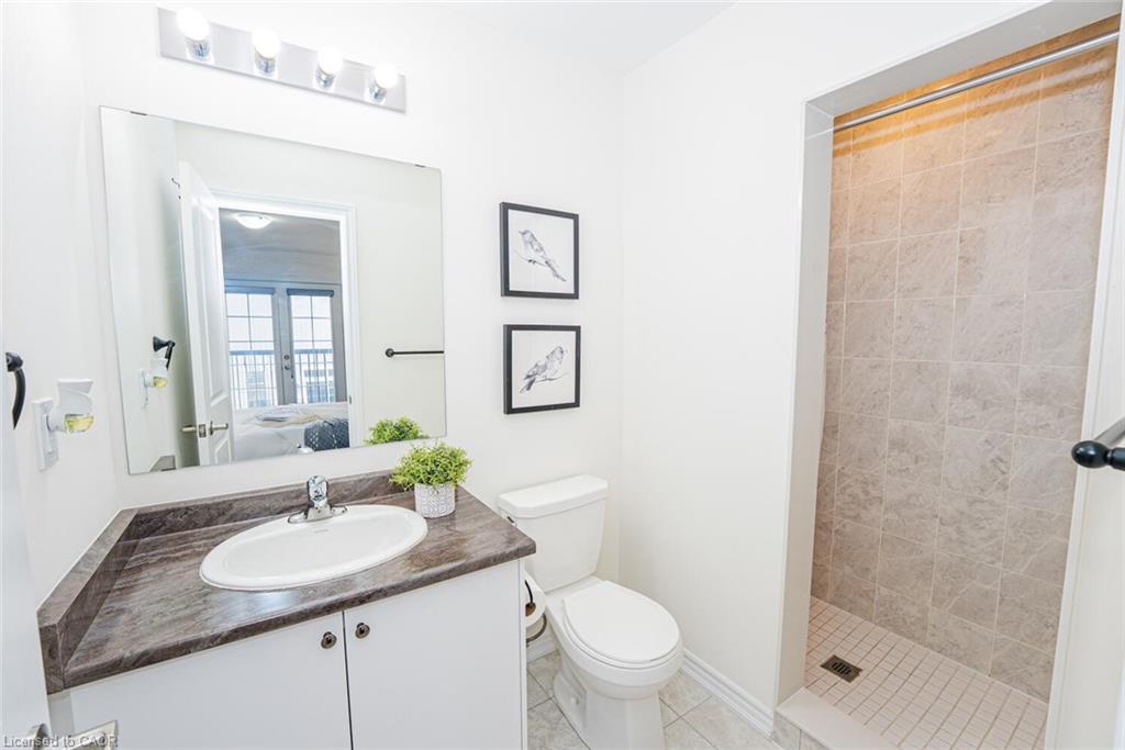 09-68 First Street, Orangeville, ON - Indoor Photo Showing Bathroom