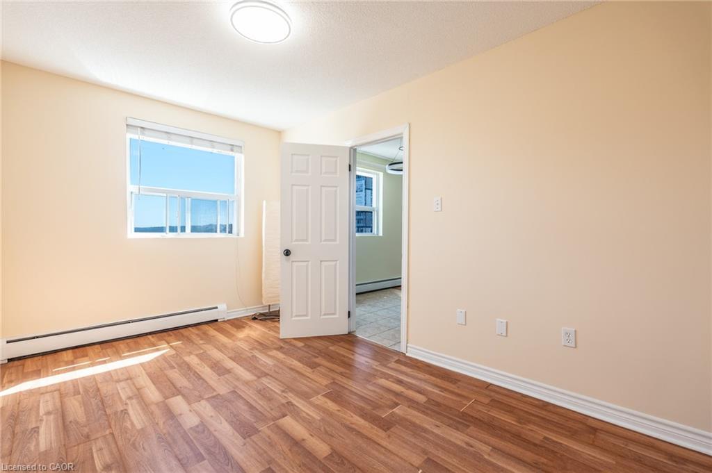 803-851 Queenston Road, Hamilton, ON - Indoor Photo Showing Other Room