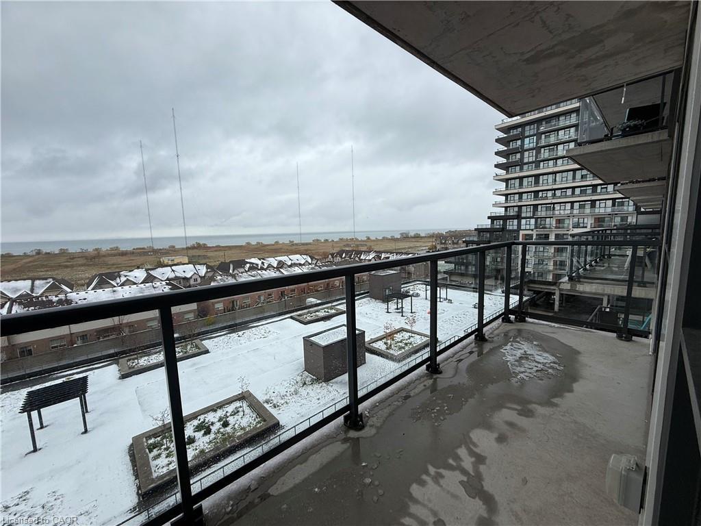 605-560 North Service Road, Grimsby, ON - Outdoor With Balcony
