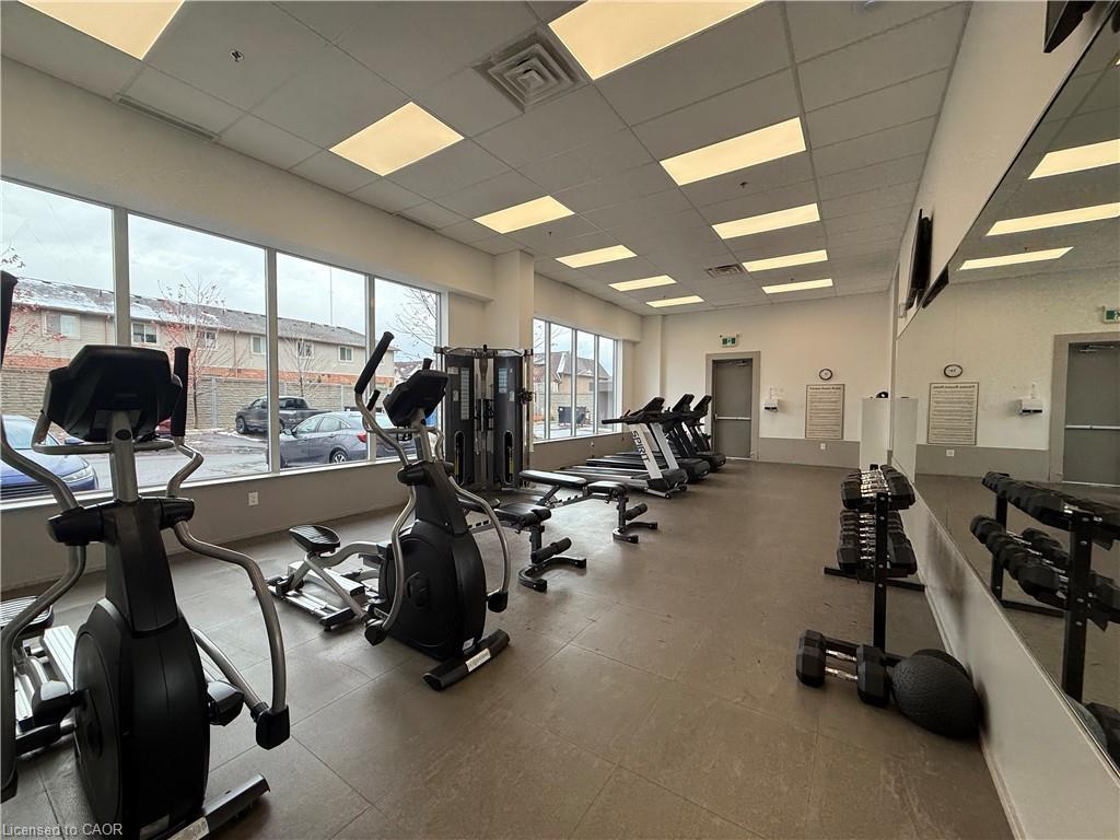 605-560 North Service Road, Grimsby, ON - Indoor Photo Showing Gym Room