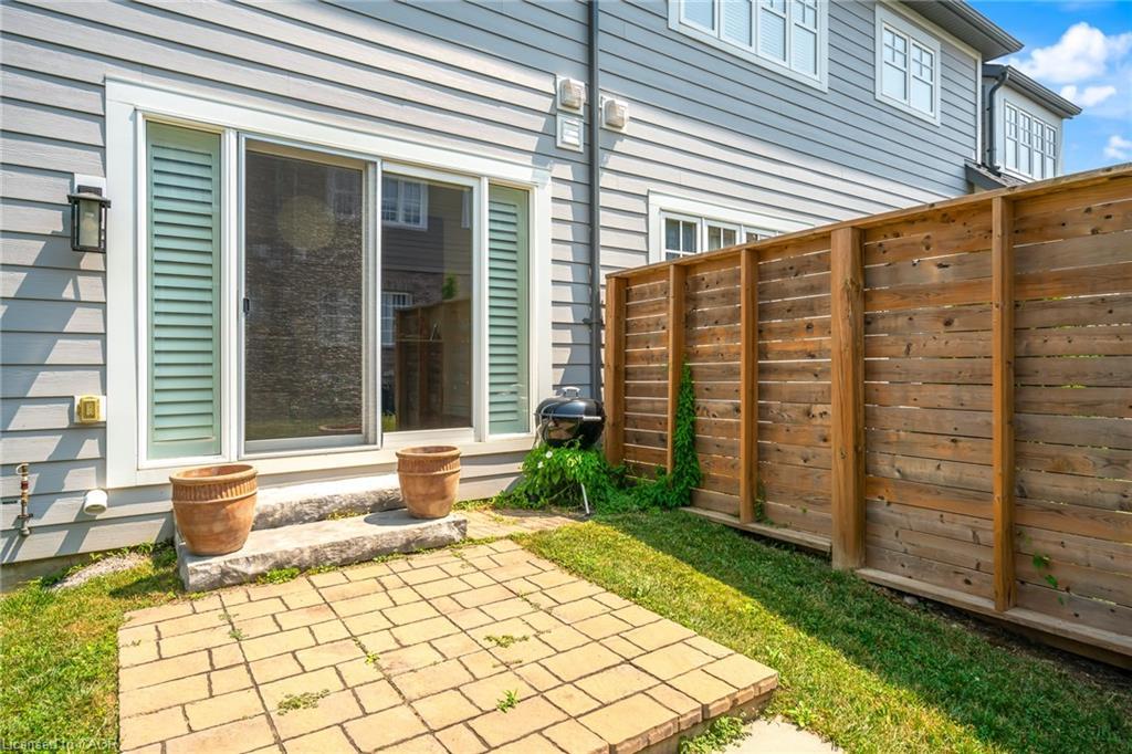 7 Windsor Circle, Niagara-On-The-Lake, ON - Outdoor With Exterior