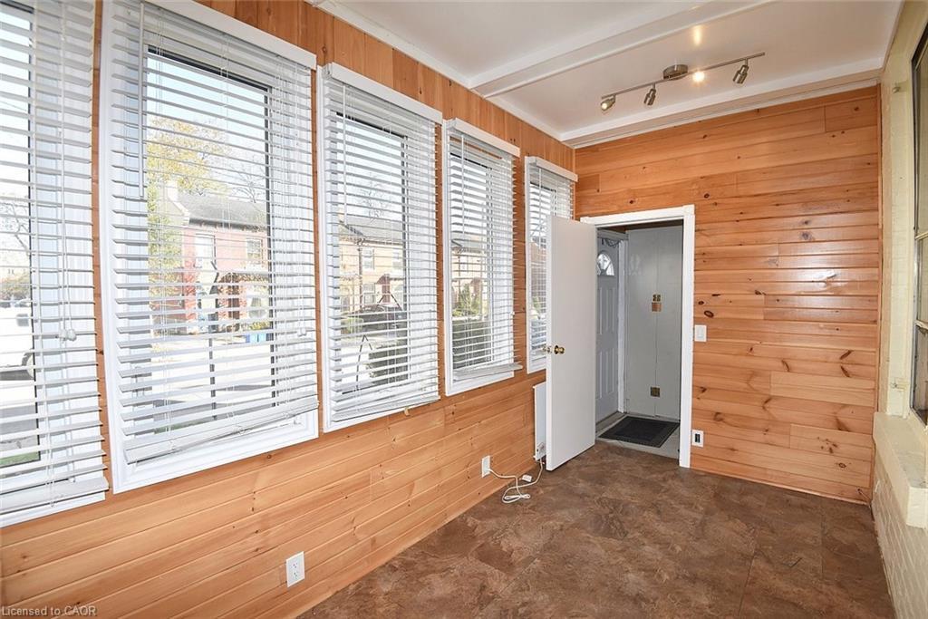 185 Market Street, Hamilton, ON - Indoor Photo Showing Other Room