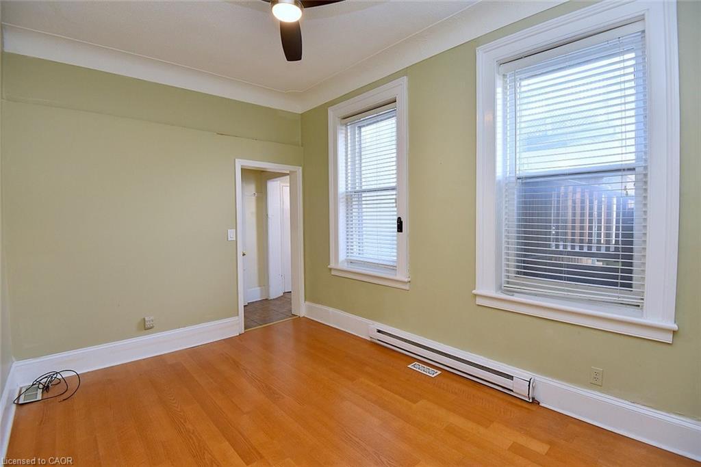 185 Market Street, Hamilton, ON - Indoor Photo Showing Other Room