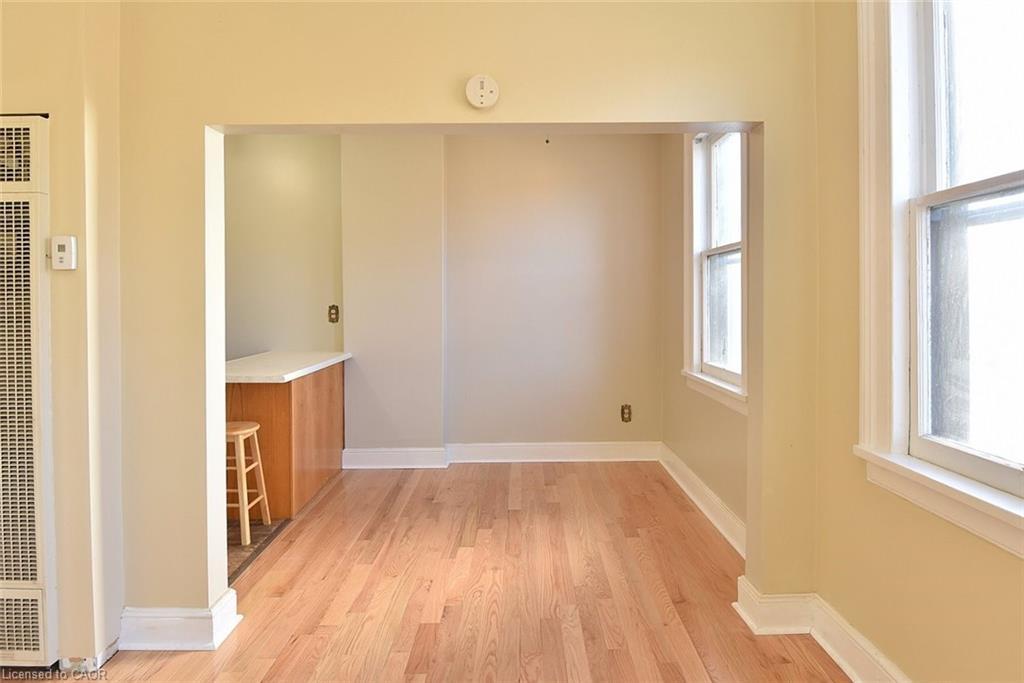 185 Market Street, Hamilton, ON - Indoor Photo Showing Other Room
