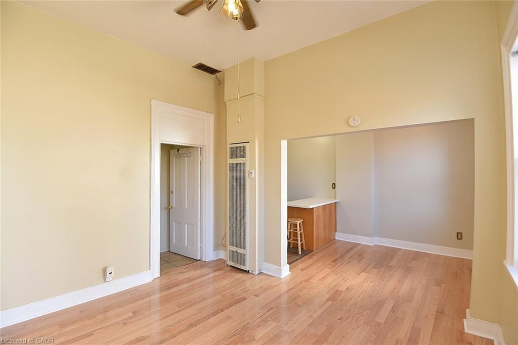 185 Market Street, Hamilton, ON - Indoor Photo Showing Other Room