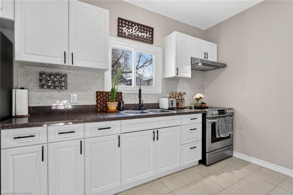 56 Francis Street, Hamilton, ON - Indoor Photo Showing Kitchen With Double Sink With Upgraded Kitchen