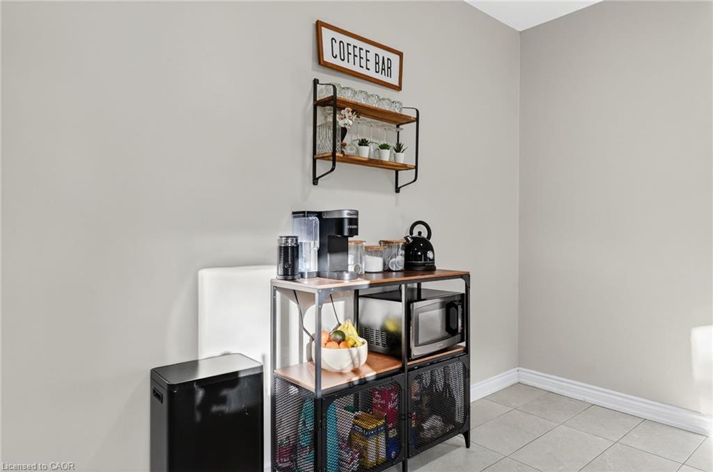 56 Francis Street, Hamilton, ON - Indoor Photo Showing Other Room