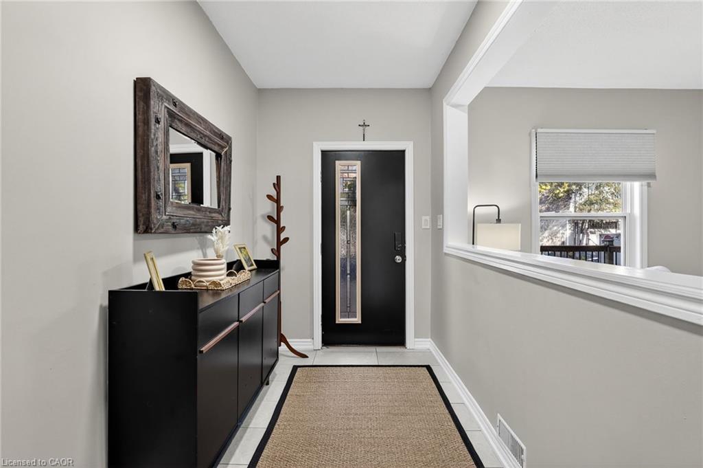 56 Francis Street, Hamilton, ON - Indoor Photo Showing Other Room